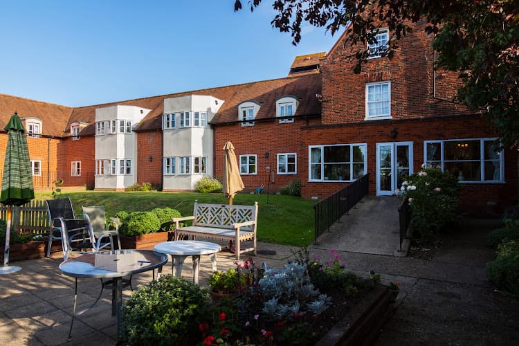 Business listing image