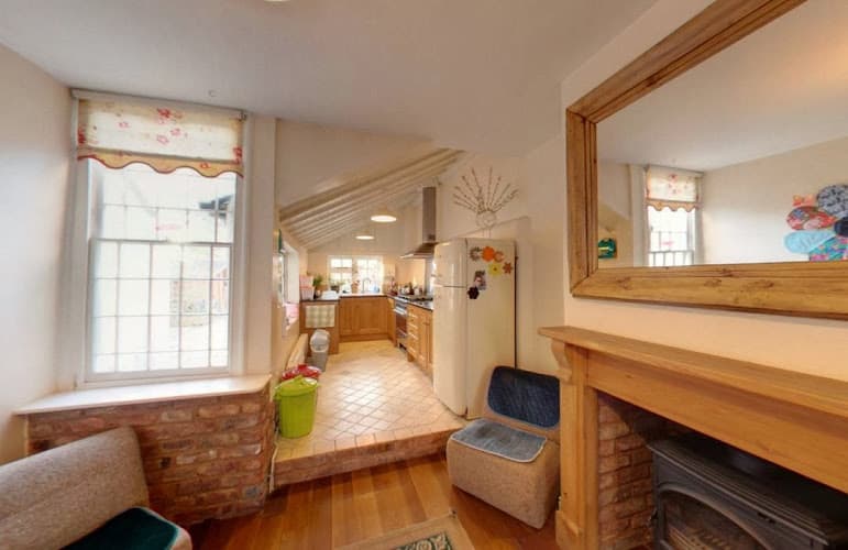 Business listing image