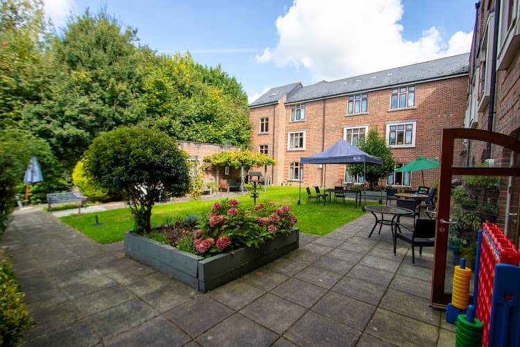 Business listing image