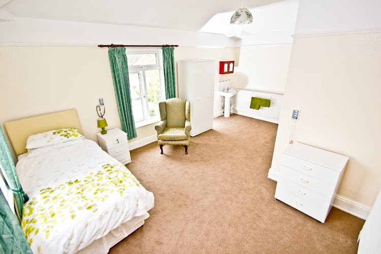 Business listing image