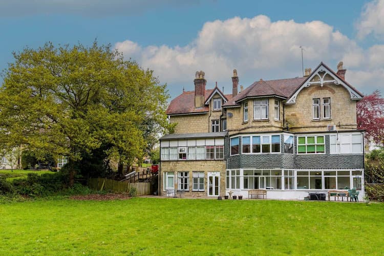 Business listing image