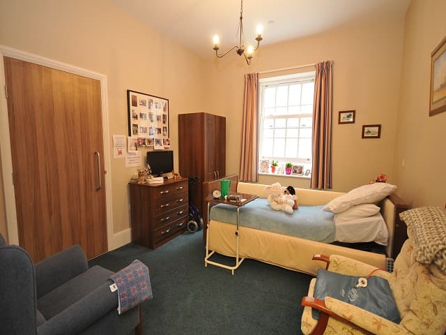 Business listing image