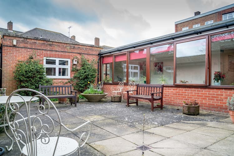 Business listing image