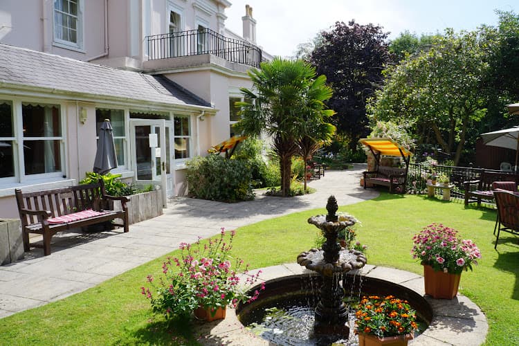 Business listing image