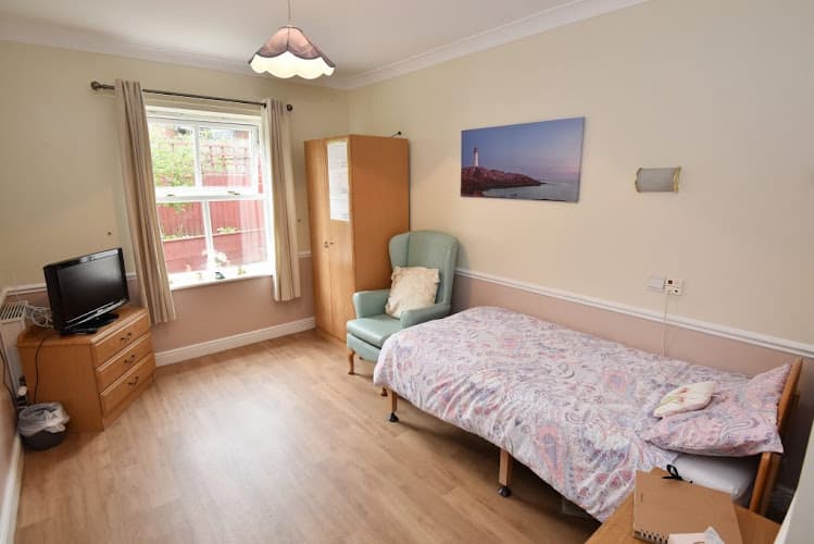 Business listing image