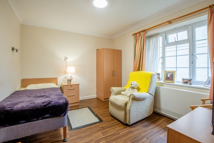 Business listing image