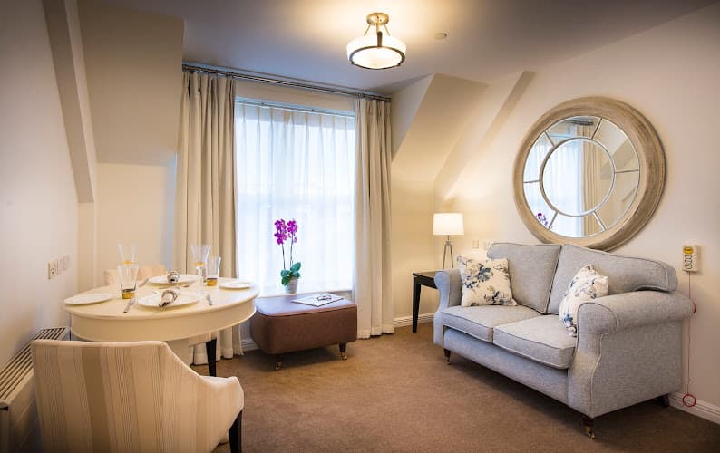 Business listing image