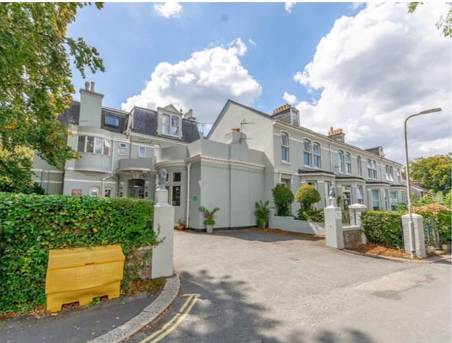 Business listing image