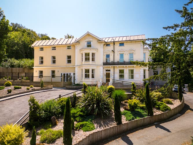 Business listing image